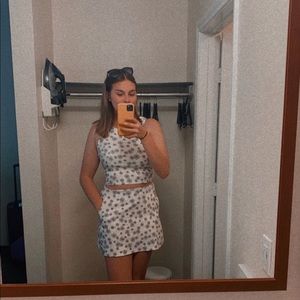 Meet your Posher, Mady